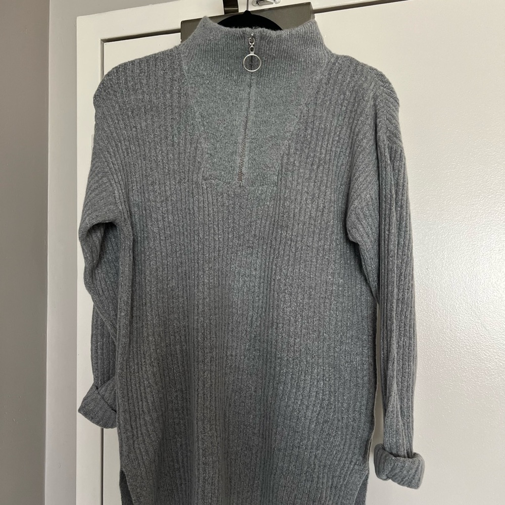 NWT women’s quarter zip up sweater high neck gray
